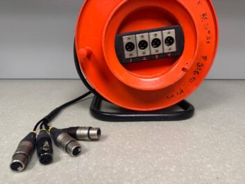 Мультикор (ЗВУК) XLR_3pin(M)-XLR_3pin(F) 4 канала (30)Метров на катушке OR1