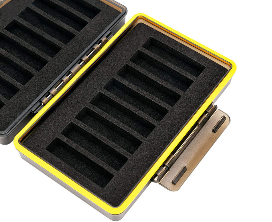 Защитный бокс для 16 аккумуляторов AAA JJC (BC-3X16AAA)-3