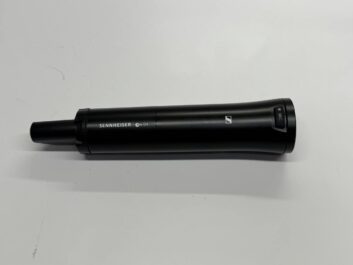 Радиопередатчик Ручной SENNHEISER SKM 300 G4 (без капсюля, с кнопкой)