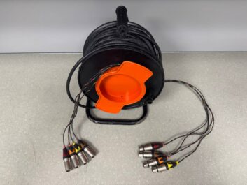 Мультикор (ЗВУК) XLR_3pin(M)-XLR_3pin(F) 4 канала (30)Метров на катушке BL1