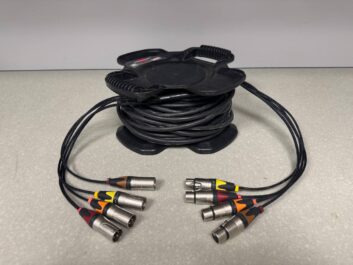 Мультикор (ЗВУК) XLR_3pin(M)-XLR_3pin(F) 4 канала (30)Метров на катушке BL2
