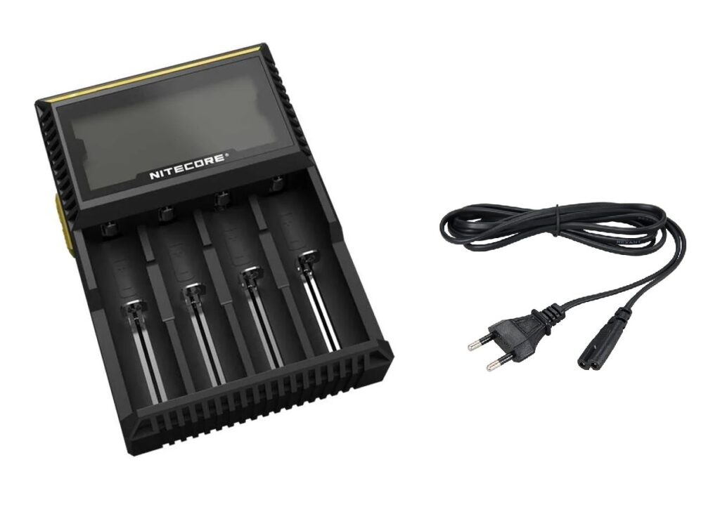 Зарядное устройство для Цилиндрических АКБ Nitecore D4 + КАБЕЛЬ С7-1