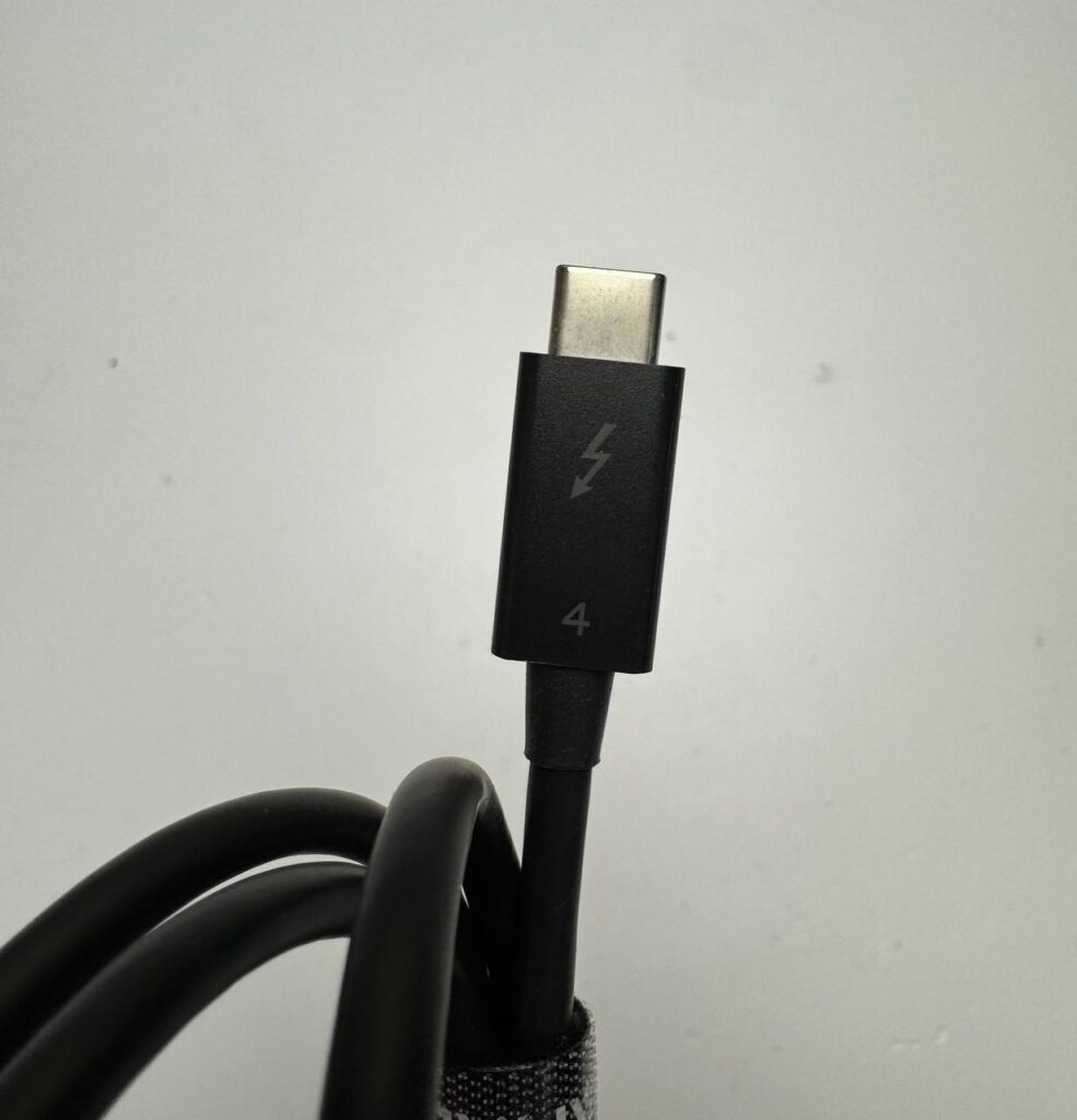 Кабель Thunderbolt 4/USB 4 Type C-Type C Anker 65 см-3