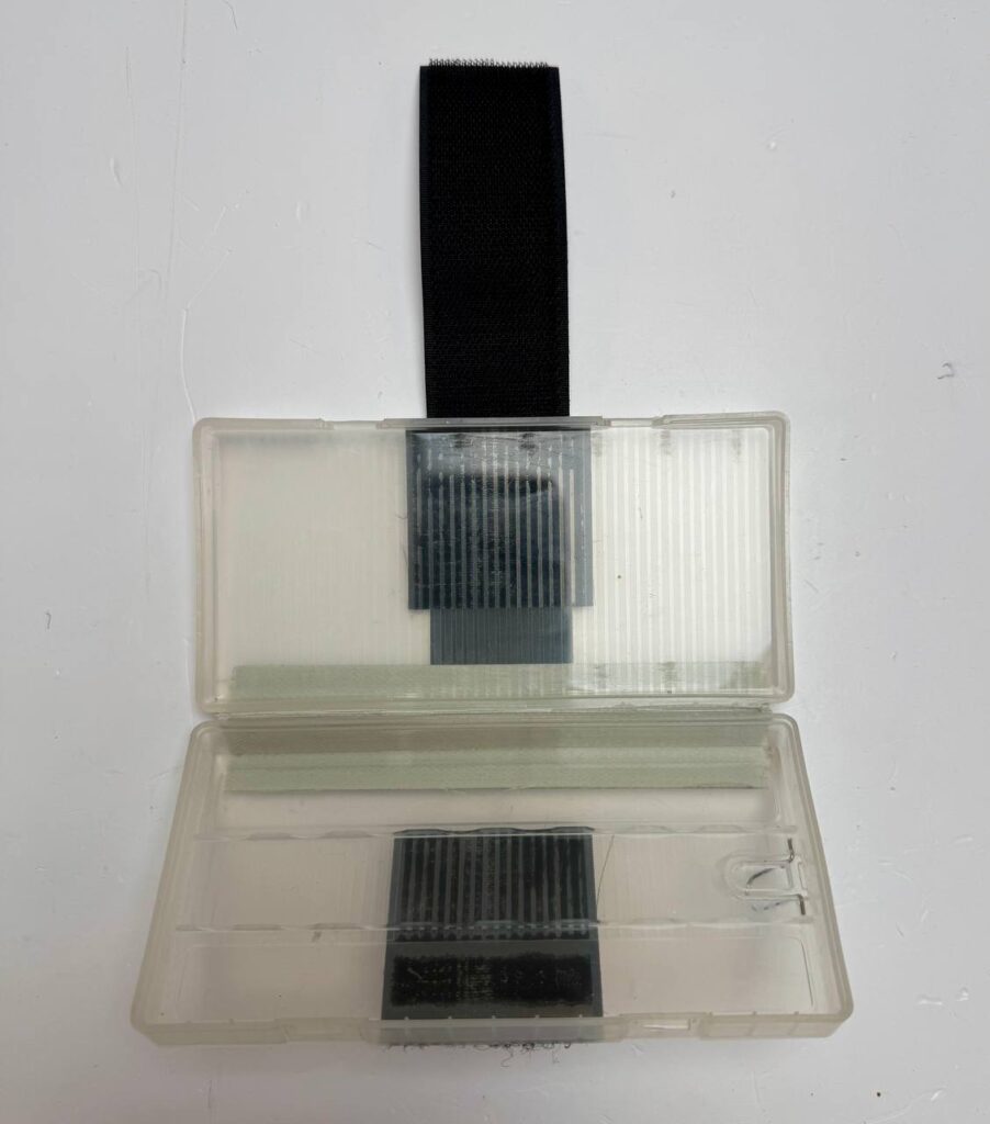 Кейс для 8 защищенных аккумуляторов 18650 (до 70мм) С застежкой-2